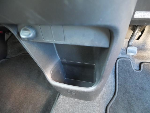 ムーヴキャンバス Ｘリミテッド　ＳＡＩＩ　ナビ　ＴＶ　スマートキー　プッシュスタート　両側電動スライドドア　オートエアコン　トラクションコントロール　アイドリングストップ（32枚目）