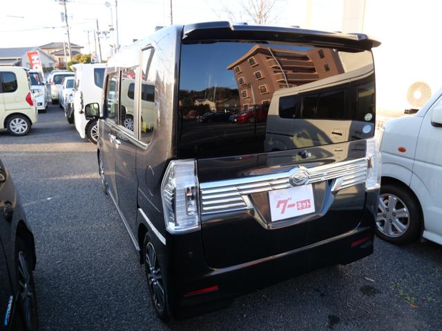 タント カスタムＲＳ　ＳＡＩＩＩ　両側電動スライドドア　スマートキー　プッシュスタート　トラクションコントロール　シートヒーター　ナビ　フルセグ　バックモニター　オートエアコン　アイドリングストップ（5枚目）