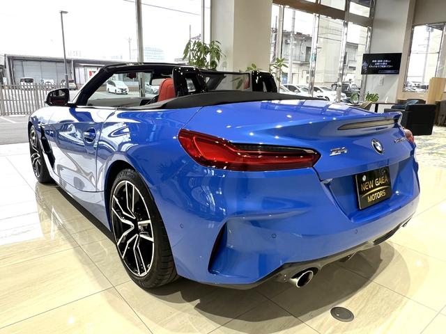 Ｚ４ ｓＤｒｉｖｅ２０ｉ　Ｍスポーツ　赤レザーシート・シートヒーター・ＬＥＤヘッドライト・ターボ・インテリジェントセーフティー・パワーシート・クルーズコントロール・パーキングアシスト・レーンキープアシスト・スマートキー・ドラレコ・ＥＴＣ（4枚目）