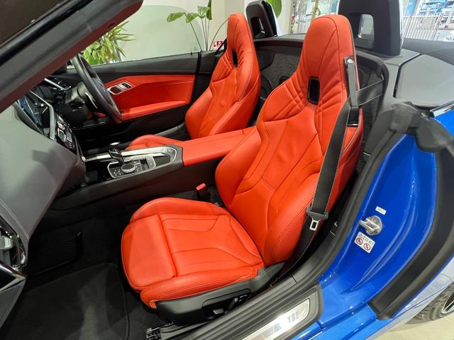 Ｚ４ ｓＤｒｉｖｅ２０ｉ　Ｍスポーツ　赤レザーシート・シートヒーター・ＬＥＤヘッドライト・ターボ・インテリジェントセーフティー・パワーシート・クルーズコントロール・パーキングアシスト・レーンキープアシスト・スマートキー・ドラレコ・ＥＴＣ（13枚目）