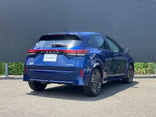 オーラ １．２　Ｇ　レザーエディション　誤発進抑制　車線逸脱　インテリジェントクルーズコントロール　１オーナ　革シート　ＬＥＤライト　点検記録簿　禁煙車　イモビライザー　バックモニター　ＥＴＣ　アルミ　スマートキー　サイドカメラ　ＡＢＳ（2枚目）