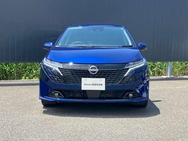 オーラ １．２　Ｇ　レザーエディション　誤発進抑制　車線逸脱　インテリジェントクルーズコントロール　１オーナ　革シート　ＬＥＤライト　点検記録簿　禁煙車　イモビライザー　バックモニター　ＥＴＣ　アルミ　スマートキー　サイドカメラ　ＡＢＳ（5枚目）