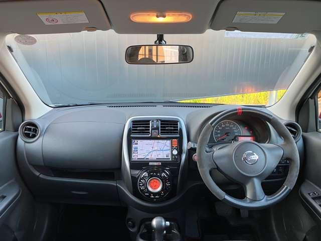 マーチ １．２　ＮＩＳＭＯ　Ｗエアバッグ　定期点検記録簿　アイスト　ナビＴＶ　ワンオ－ナ－車　スマートキ　オートエアコン　メモリナビ　キーフリー　パワーウィンドウ　エアバック　ＡＢＳ　ワンセグ　パワステ　セキュリティー（3枚目）