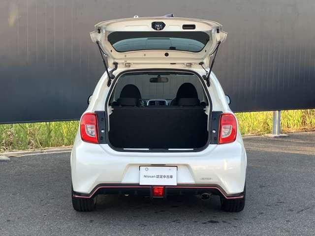 マーチ １．２　ＮＩＳＭＯ　Ｗエアバッグ　定期点検記録簿　アイスト　ナビＴＶ　ワンオ－ナ－車　スマートキ　オートエアコン　メモリナビ　キーフリー　パワーウィンドウ　エアバック　ＡＢＳ　ワンセグ　パワステ　セキュリティー（19枚目）