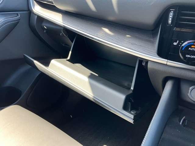 エクストレイル 1.5 G e-4ORCE 4WD 試乗車 1オーナー パークアシスト 禁煙 寒冷地仕様 LEDヘッドランプ ナビTV スマートキー レーダークルーズ LKA キーフリー ETC 4WD アルミホイール メモリーナビ 記録簿 PS PW(20枚目)