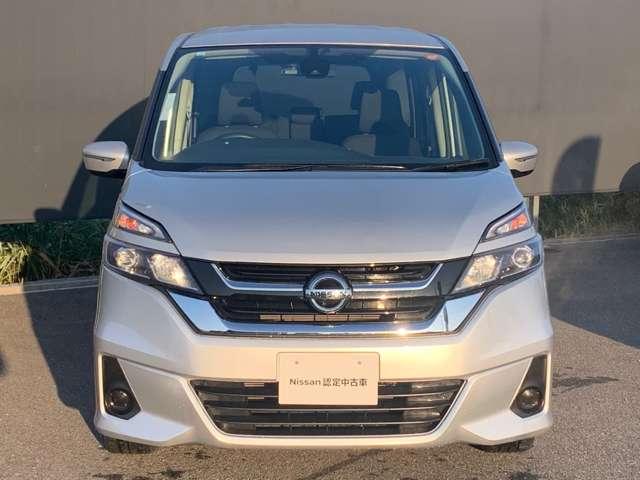 セレナ ２．０　Ｘ　ＶセレクションＩＩ　衝突被害軽減ブレーキ（2枚目）