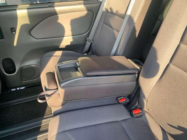 セレナ ２．０　Ｘ　ＶセレクションＩＩ　衝突被害軽減ブレーキ（9枚目）