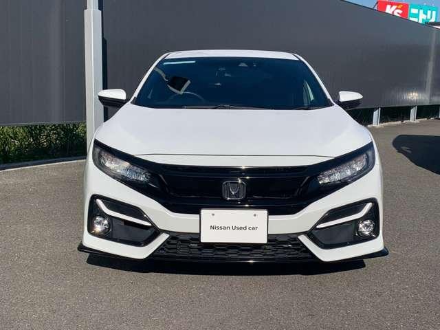 シビック １．５　衝突被害軽減ブレーキ　追突軽減ブレーキ　盗難防止装置　車線逸脱警報　アルミ　Ｂモニター　整備記録簿　ワンセグ　ＡＡＣ　ナビ・ＴＶ　サイドカーテンエアバック　オートクルーズ　パワーウインドウ　エアバッグ　メモリーナビ　ＡＢＳ（2枚目）