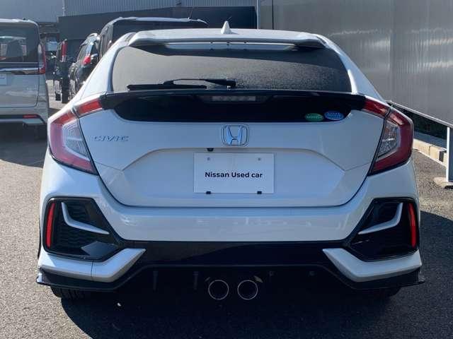 シビック １．５　衝突被害軽減ブレーキ　追突軽減ブレーキ　盗難防止装置　車線逸脱警報　アルミ　Ｂモニター　整備記録簿　ワンセグ　ＡＡＣ　ナビ・ＴＶ　サイドカーテンエアバック　オートクルーズ　パワーウインドウ　エアバッグ　メモリーナビ　ＡＢＳ（14枚目）