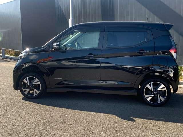 デイズ ６６０　ハイウェイスターＧターボ　プロパイロット　エディション　衝突被害軽減ブレーキ　アルミ　イモビ　エアバック　クルコン　ＥＴＣ車載器　ＬＥＤヘッドライト　レーンアシスト　キーレス　サイドカメラ　アイドリングストップ　エアコン　メモリ－ナビ　バックカメラ　サイドエアバック　ＡＢＳ（4枚目）