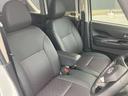 ベンチシートですのでゆったり座れたり、肘掛などがついているのでロングドライブでも快適に過ごせますよ。