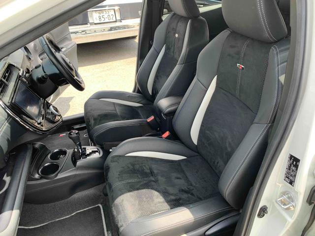 アクア Ｇ　ＧＲスポーツ・１７インチパッケージ　盗難防止システム　衝撃安全ボディ　運転席助手席エアバック　ＣＶＴ　パワーステアリング　パワーウィンドウ　エアコン　ＡＢＳ　ＥＳＣ（12枚目）