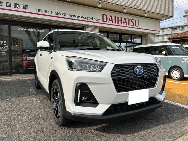 ロッキー プレミアムＧ　ＨＥＶ　新車　７インチナビ　バックモニター（2枚目）