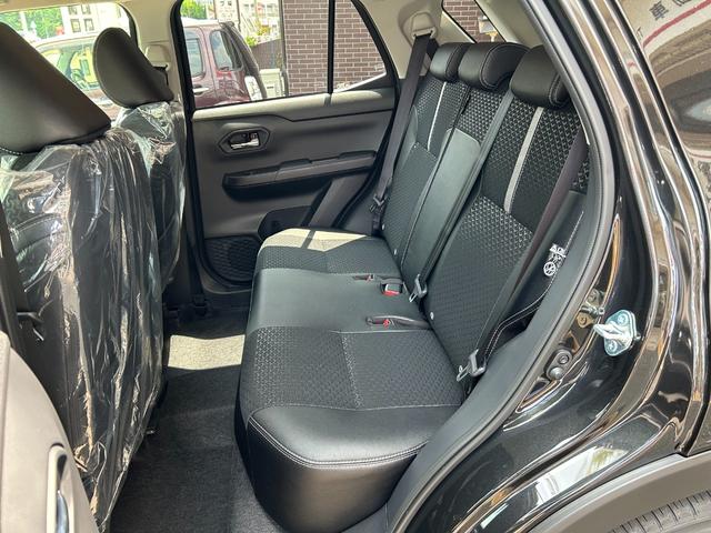 ロッキー プレミアムＧ　新車・９インチナビ・バックモニター（32枚目）