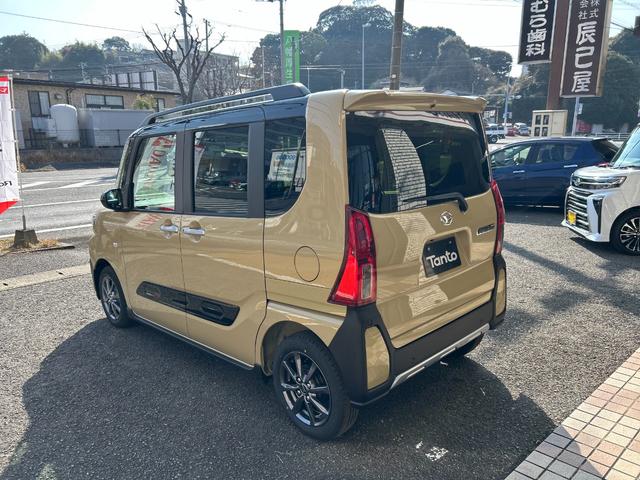 �f�U�C���������ŃI�X�X���̎Ԏ�ɂȂ�܂��B