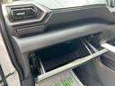 プレミアムＧ　ＨＥＶ　新車　７インチナビ　バックモニター（35枚目）