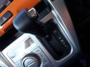インパネCVTです。手の届きやすい位置にシフトがございます。