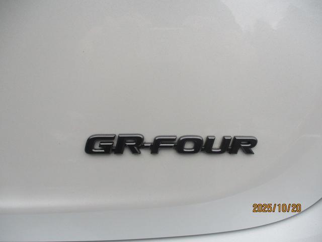 GRMNヤリス サーキットパッケージ 禁煙車 フルセグTV バックカメラ フロントカメラ 前後ドライブレコーダー レーダー探知機 ステアリングリモコン オートライト(12枚目)