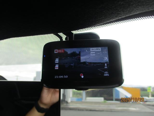 GRMNヤリス サーキットパッケージ 禁煙車 フルセグTV バックカメラ フロントカメラ 前後ドライブレコーダー レーダー探知機 ステアリングリモコン オートライト(29枚目)