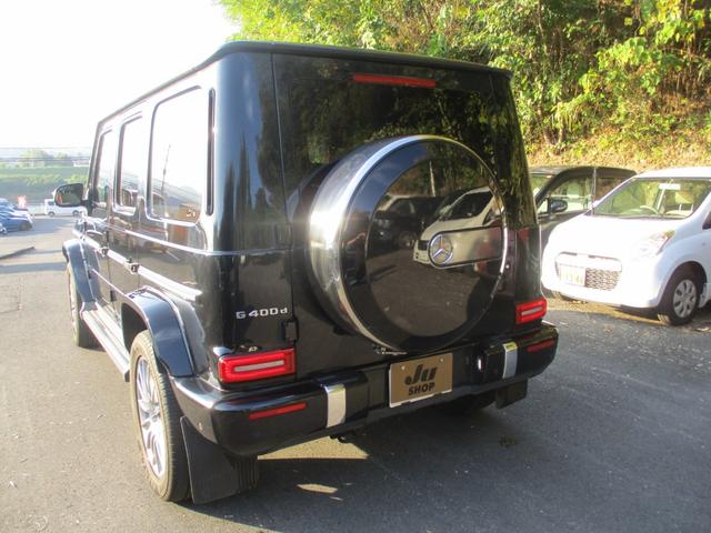 Ｇクラス Ｇ４００ｄ　ＡＭＧライン　左ハンドル　サンルーフ　禁煙車　ブルメスターサウンド　純正前後ドライブレコーダー　純正フロアマット　スペアキー　スペアタイヤ　ＥＴＣ２．０　全方位カメラ　フルセグＴＶ　パドルシフト（8枚目）