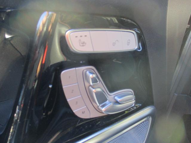 Ｇクラス Ｇ４００ｄ　ＡＭＧライン　左ハンドル　サンルーフ　禁煙車　ブルメスターサウンド　純正前後ドライブレコーダー　純正フロアマット　スペアキー　スペアタイヤ　ＥＴＣ２．０　全方位カメラ　フルセグＴＶ　パドルシフト（15枚目）
