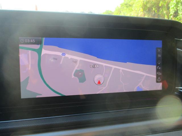 Ｇクラス Ｇ４００ｄ　ＡＭＧライン　左ハンドル　サンルーフ　禁煙車　ブルメスターサウンド　純正前後ドライブレコーダー　純正フロアマット　スペアキー　スペアタイヤ　ＥＴＣ２．０　全方位カメラ　フルセグＴＶ　パドルシフト（24枚目）