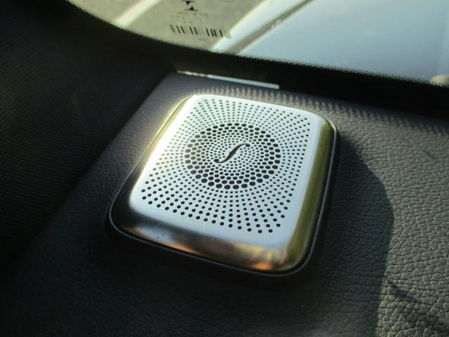 Ｇクラス Ｇ４００ｄ　ＡＭＧライン　左ハンドル　サンルーフ　禁煙車　ブルメスターサウンド　純正前後ドライブレコーダー　純正フロアマット　スペアキー　スペアタイヤ　ＥＴＣ２．０　全方位カメラ　フルセグＴＶ　パドルシフト（30枚目）