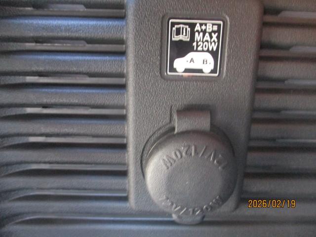 ジムニーノマド FC FC(4名) ワンオーナー車 禁煙車 社外9インチナビ フルセグTV 前後ドライブレコーダー ETC シートヒーター クルーズコントロール(10枚目)