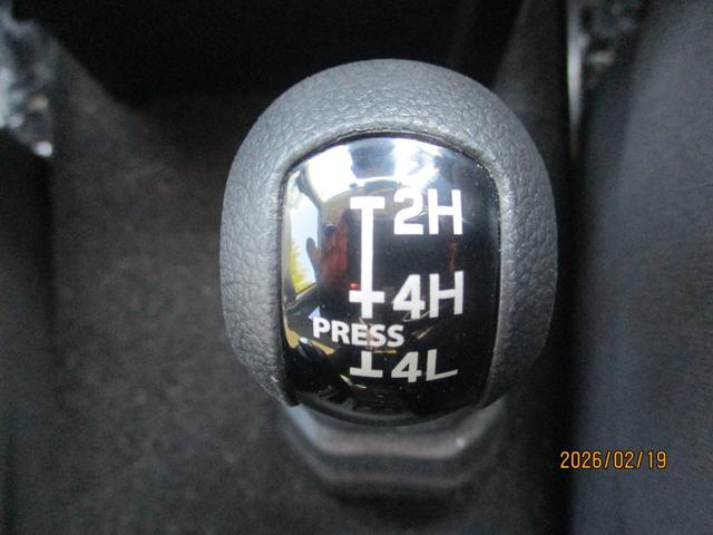 ジムニーノマド FC FC(4名) ワンオーナー車 禁煙車 社外9インチナビ フルセグTV 前後ドライブレコーダー ETC シートヒーター クルーズコントロール(16枚目)