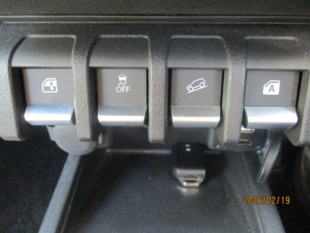 ジムニーノマド FC FC(4名) ワンオーナー車 禁煙車 社外9インチナビ フルセグTV 前後ドライブレコーダー ETC シートヒーター クルーズコントロール(19枚目)