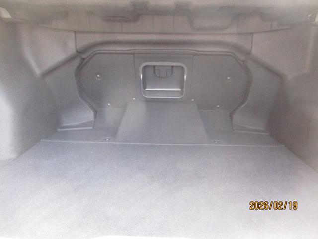 クラウンクロスオーバー Gアドバンスド・レザーパッケージ パワーバックドア AC100V パワーシート メモリーパワーシート 全方位カメラ 置くだけ充電 シートヒーター シートベンチレーション ETC2.0 オートハイビーム クルーズコントロール(10枚目)