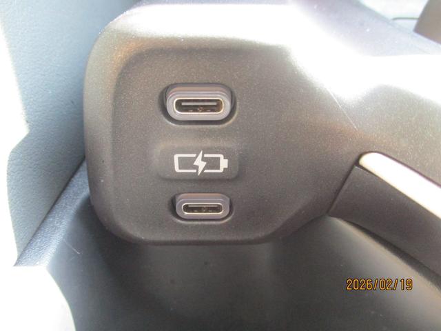 クラウンクロスオーバー Gアドバンスド・レザーパッケージ パワーバックドア AC100V パワーシート メモリーパワーシート 全方位カメラ 置くだけ充電 シートヒーター シートベンチレーション ETC2.0 オートハイビーム クルーズコントロール(30枚目)