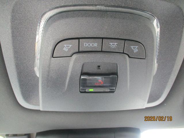 クラウンクロスオーバー Gアドバンスド・レザーパッケージ パワーバックドア AC100V パワーシート メモリーパワーシート 全方位カメラ 置くだけ充電 シートヒーター シートベンチレーション ETC2.0 オートハイビーム クルーズコントロール(33枚目)