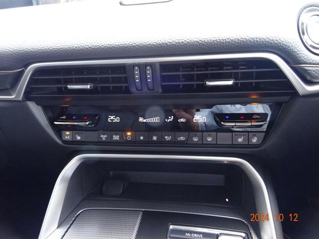 CX-80 XD Lパッケージ 試乗車UP 6人乗り BOSEサウンド 全周囲カメラ クリアランスソナー オートクルーズコントロール パワーシート 衝突被害軽減システム サンルーフ LEDヘッドランプ 電動リアゲート アルミホイール(27枚目)