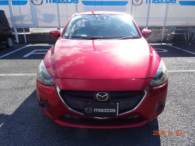 デミオ １３Ｓツーリング　ＣＤ／ＤＶＤプレイヤー＋地上デジタルＴＶチューナー（フルセグ）　セーフティパッケージ　セーフティクルーズパッケージ（2枚目）