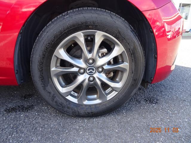 デミオ １３Ｓツーリング　ＣＤ／ＤＶＤプレイヤー＋地上デジタルＴＶチューナー（フルセグ）　セーフティパッケージ　セーフティクルーズパッケージ（10枚目）