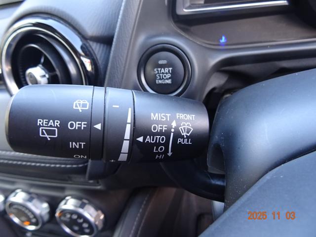 デミオ １３Ｓツーリング　ＣＤ／ＤＶＤプレイヤー＋地上デジタルＴＶチューナー（フルセグ）　セーフティパッケージ　セーフティクルーズパッケージ（16枚目）