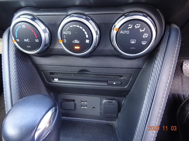 デミオ １３Ｓツーリング　ＣＤ／ＤＶＤプレイヤー＋地上デジタルＴＶチューナー（フルセグ）　セーフティパッケージ　セーフティクルーズパッケージ（20枚目）