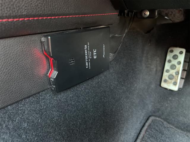 ８６ ＧＴ　ＥＴＣ　ナビ　ＴＶ　ＭＴ　オートライト　スマートキー　電動格納ミラー　アルミホイール　ＥＳＣ　ＣＤ　ＵＳＢ　Ｂｌｕｅｔｏｏｔｈ　エアコン　パワーステアリング（18枚目）