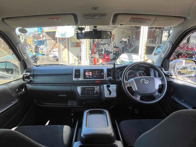 ハイエースバン ロングスーパーＧＬ　ドライブレコーダー　ＥＴＣ　ナビ　ＴＶ　クリアランスソナー　両側スライドドア　キーレスエントリー　ＡＴ　ＣＤ　ＤＶＤ再生　エアコン　パワーステアリング　パワーウィンドウ（2枚目）