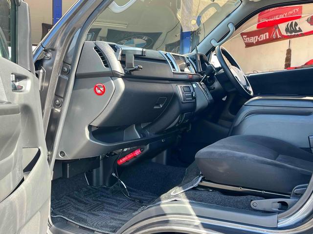 ハイエースバン ロングスーパーＧＬ　ドライブレコーダー　ＥＴＣ　ナビ　ＴＶ　クリアランスソナー　両側スライドドア　キーレスエントリー　ＡＴ　ＣＤ　ＤＶＤ再生　エアコン　パワーステアリング　パワーウィンドウ（34枚目）