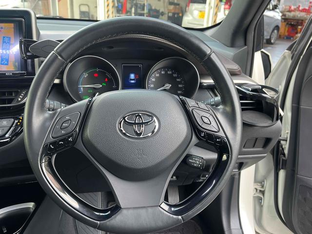 Ｃ－ＨＲ Ｇ　ドライブレコーダー　ＥＴＣ　バックカメラ　クリアランスソナー　オートクルーズコントロール　レーンアシスト　衝突被害軽減システム　ＴＶ　オートマチックハイビーム　スマートキー　アイドリングストップ（3枚目）