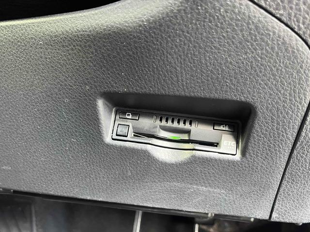 Ｃ－ＨＲ Ｇ　ドライブレコーダー　ＥＴＣ　バックカメラ　クリアランスソナー　オートクルーズコントロール　レーンアシスト　衝突被害軽減システム　ＴＶ　オートマチックハイビーム　スマートキー　アイドリングストップ（7枚目）