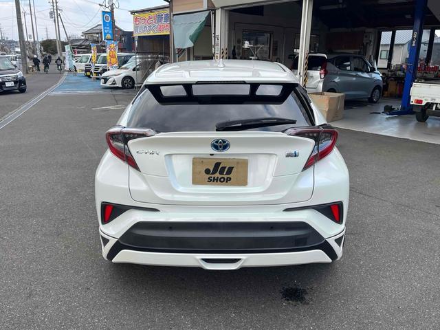 Ｃ－ＨＲ Ｇ　ドライブレコーダー　ＥＴＣ　バックカメラ　クリアランスソナー　オートクルーズコントロール　レーンアシスト　衝突被害軽減システム　ＴＶ　オートマチックハイビーム　スマートキー　アイドリングストップ（17枚目）