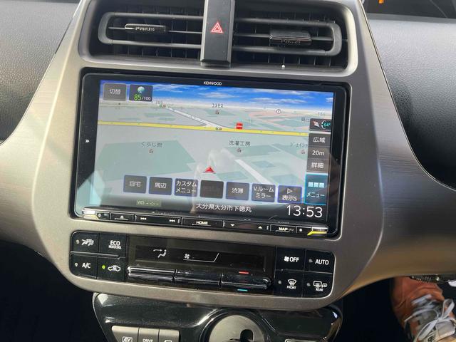 プリウス Ａツーリングセレクション・ブラックエディション　ＥＴＣ　クリアランスソナー　レーンアシスト　オートクルーズコントロール　パークアシスト　衝突被害軽減システム　全周囲カメラ　ナビ　ＴＶ　アルミホイール　オートマチックハイビーム　オートライト（6枚目）