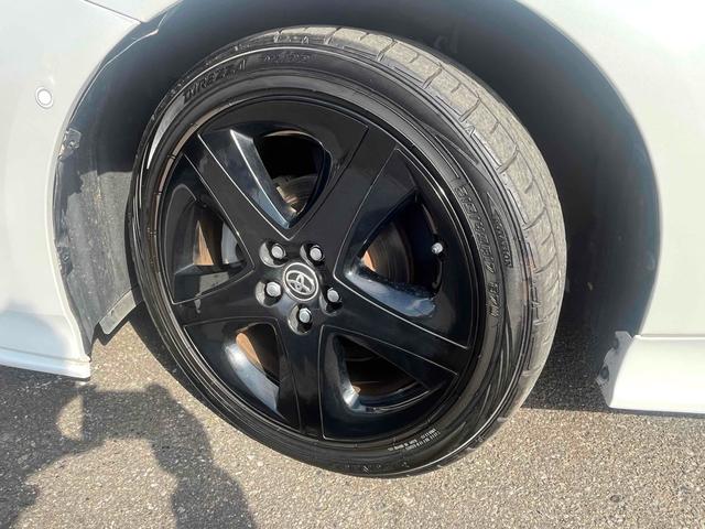 プリウス Ａツーリングセレクション・ブラックエディション　ＥＴＣ　クリアランスソナー　レーンアシスト　オートクルーズコントロール　パークアシスト　衝突被害軽減システム　全周囲カメラ　ナビ　ＴＶ　アルミホイール　オートマチックハイビーム　オートライト（43枚目）