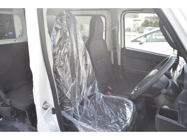 ハイゼットカーゴ ＤＸ　届出済み未使用車　新車保証継承　オーディオ　フロアマット　サイドバイザー（16枚目）