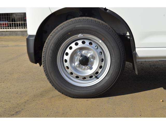 ハイゼットカーゴ ＤＸ　届出済み未使用車　新車保証継承　オーディオ　フロアマット　サイドバイザー（28枚目）