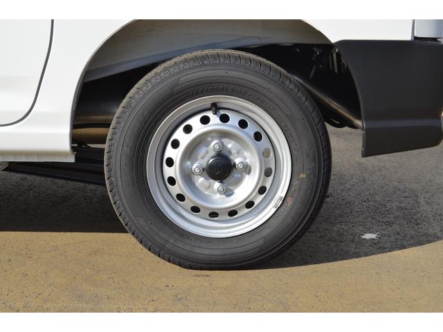 ハイゼットカーゴ ＤＸ　届出済み未使用車　新車保証継承　オーディオ　フロアマット　サイドバイザー（29枚目）