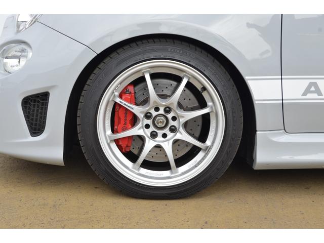 アバルト595 ベースグレード 左ハンドル レコードモンツァ ブレンボブレーキ Bカメラ レイズCE28 16インチ ラルグス車高調 リアタワーバー カーボンテールレンズガーニッシュ 自動防眩ミラー 純正ディスプレイオーディオ(28枚目)